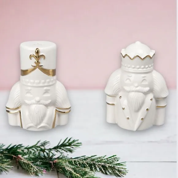 December Diamonds Gingerbread Village Gingerbread Set Nutcracker Salt & Pepper
