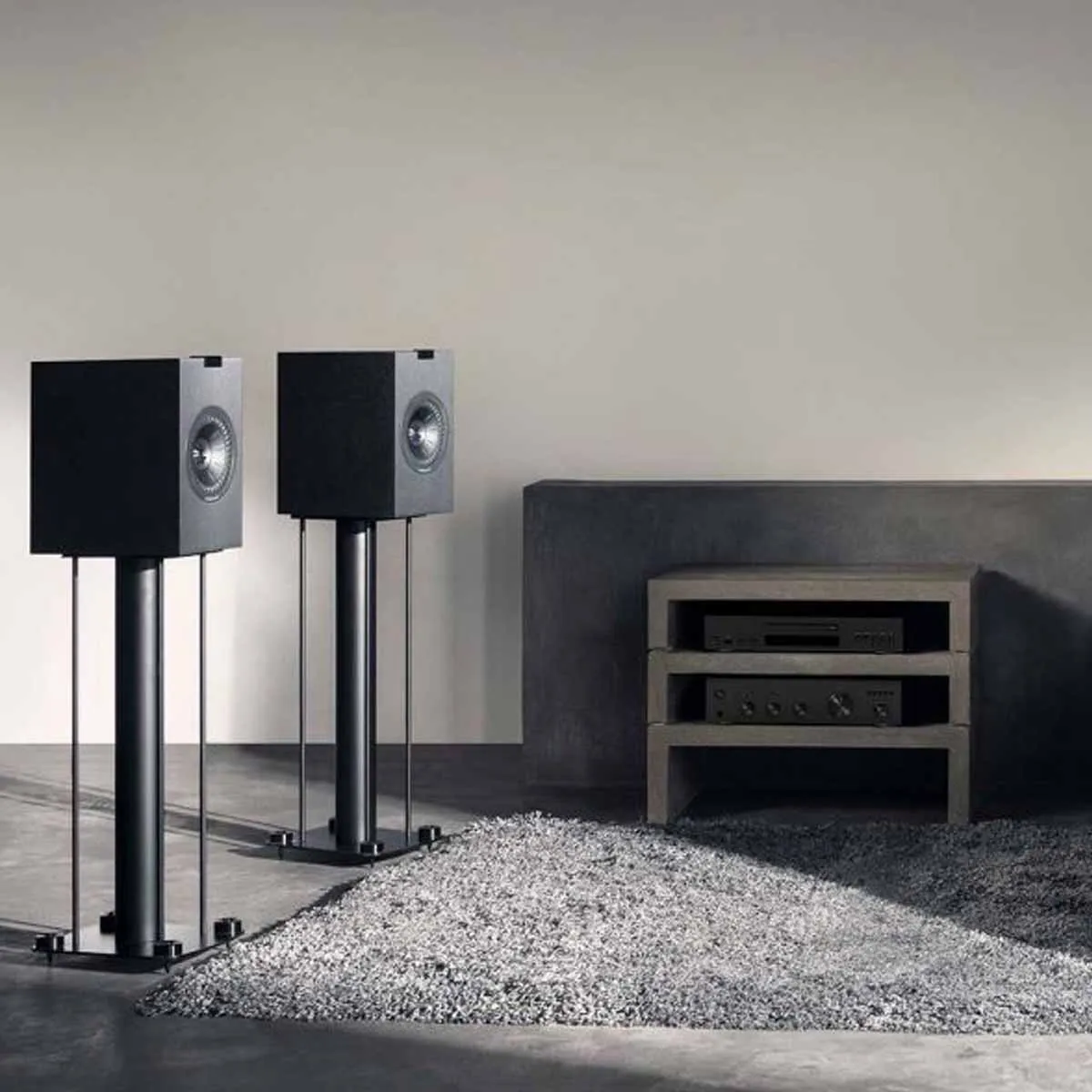 KEF Q150 Bookshelf Speakers - Pair